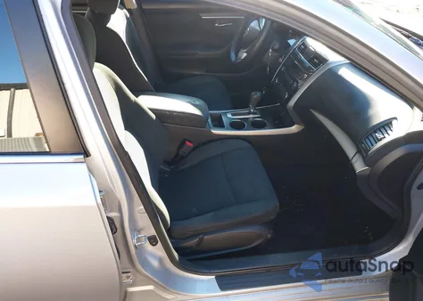 2015 Nissan Altima 2.5/2.5 S/2.5 Sl/2.5 Sv из США, поврежденный, VIN 1N4AL3AP8FC164408